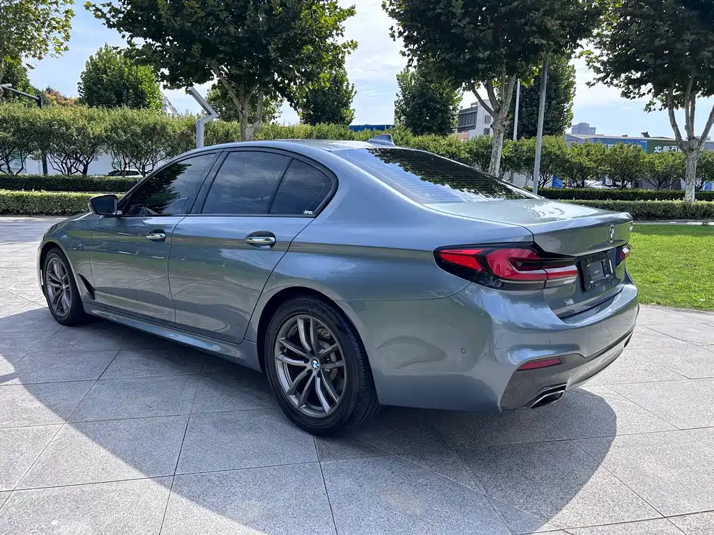 BMW 5 Series (Import) — фото 4