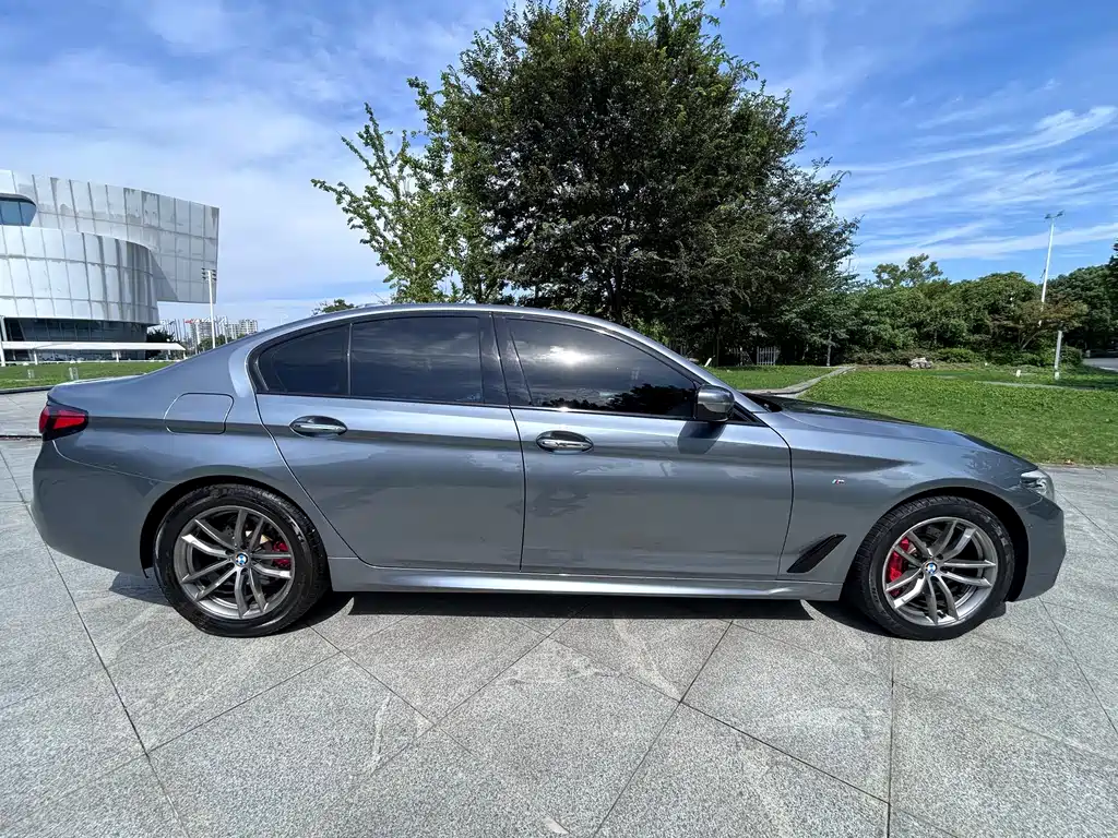 BMW 5 Series (Import) — фото 7