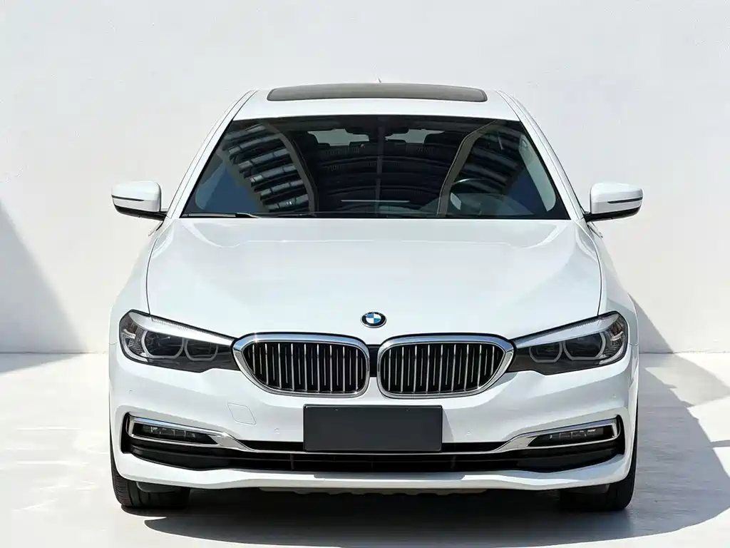 BMW 5 Series — фото 2