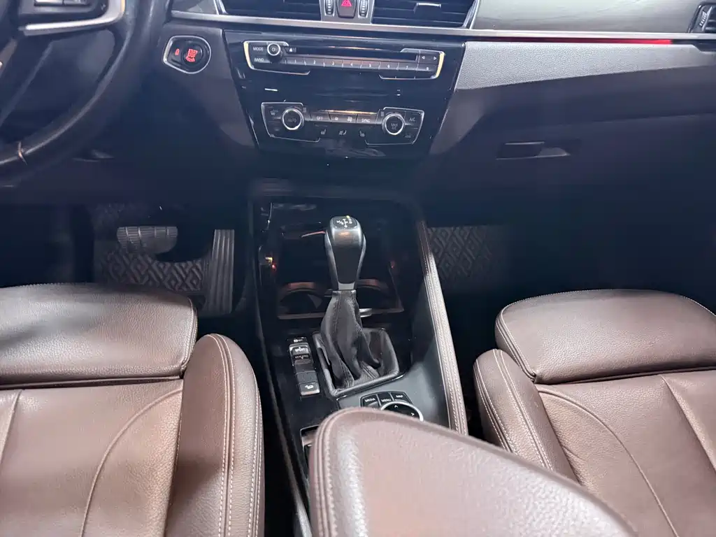 BMW X1 — фото 15