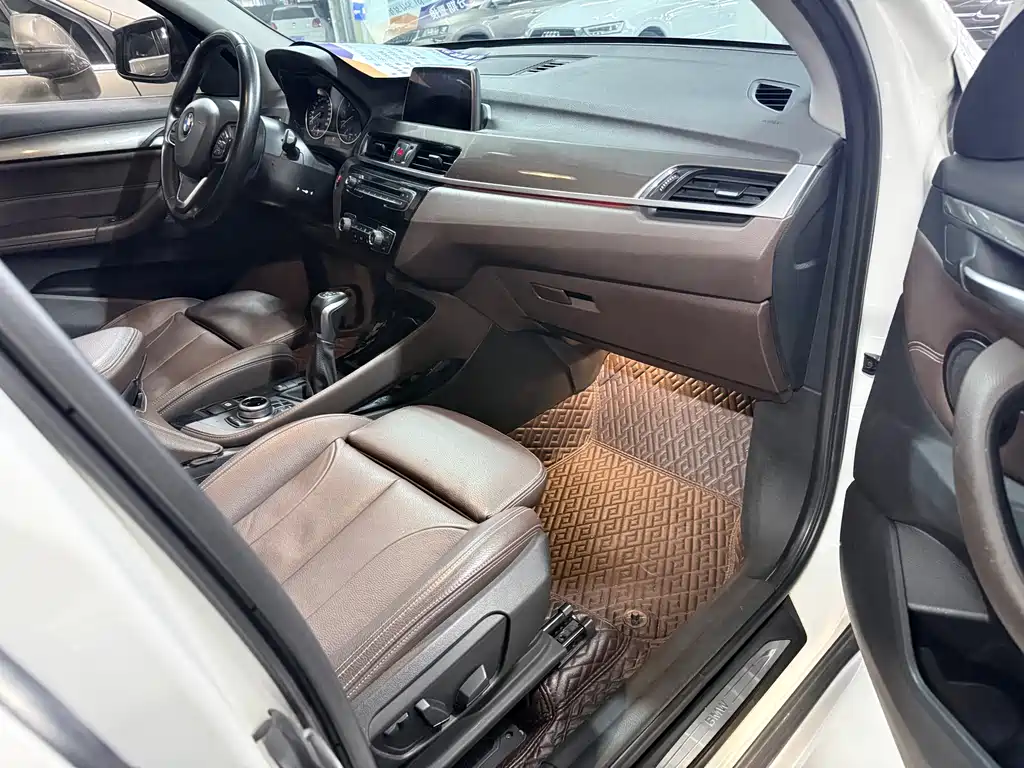 BMW X1 — фото 17