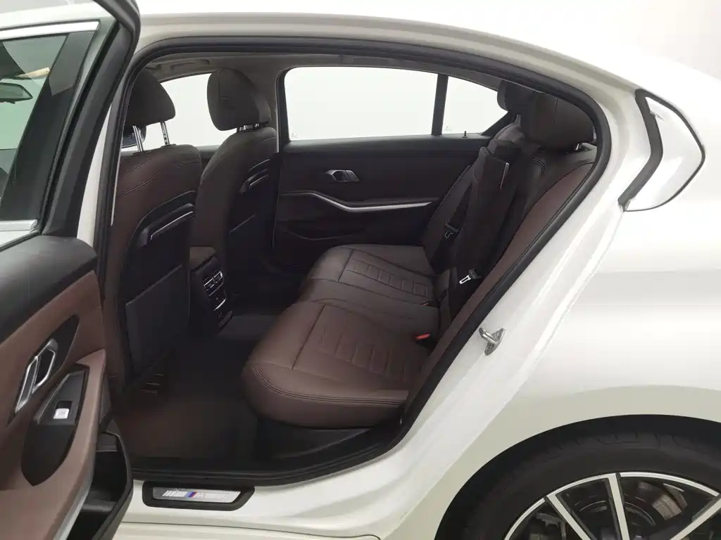 BMW 3 Series — фото 15