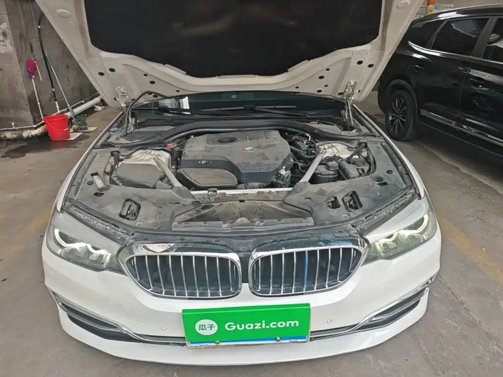 BMW 5 Series — фото 20