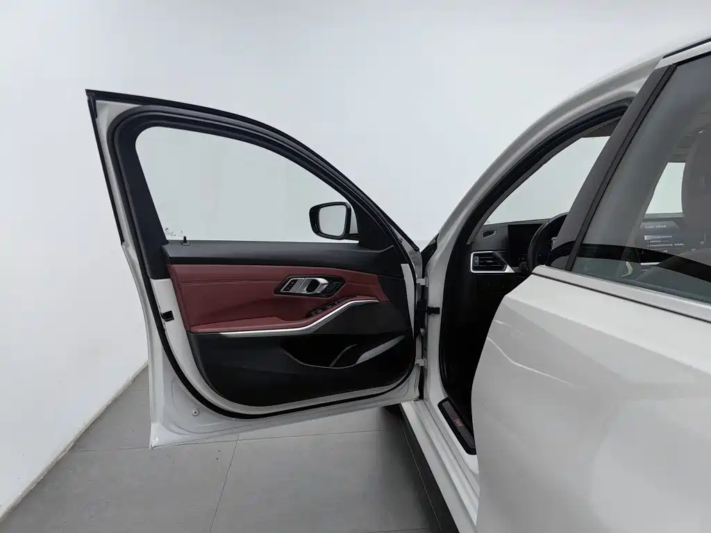 BMW i3 — фото 8