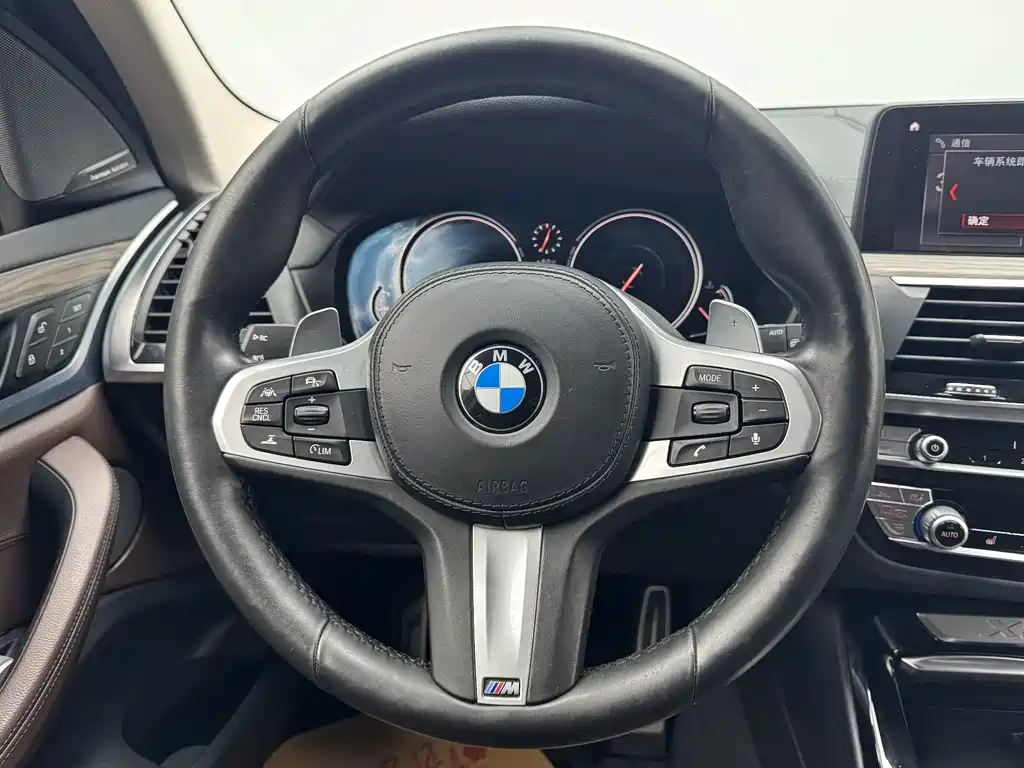 BMW X3 — фото 15