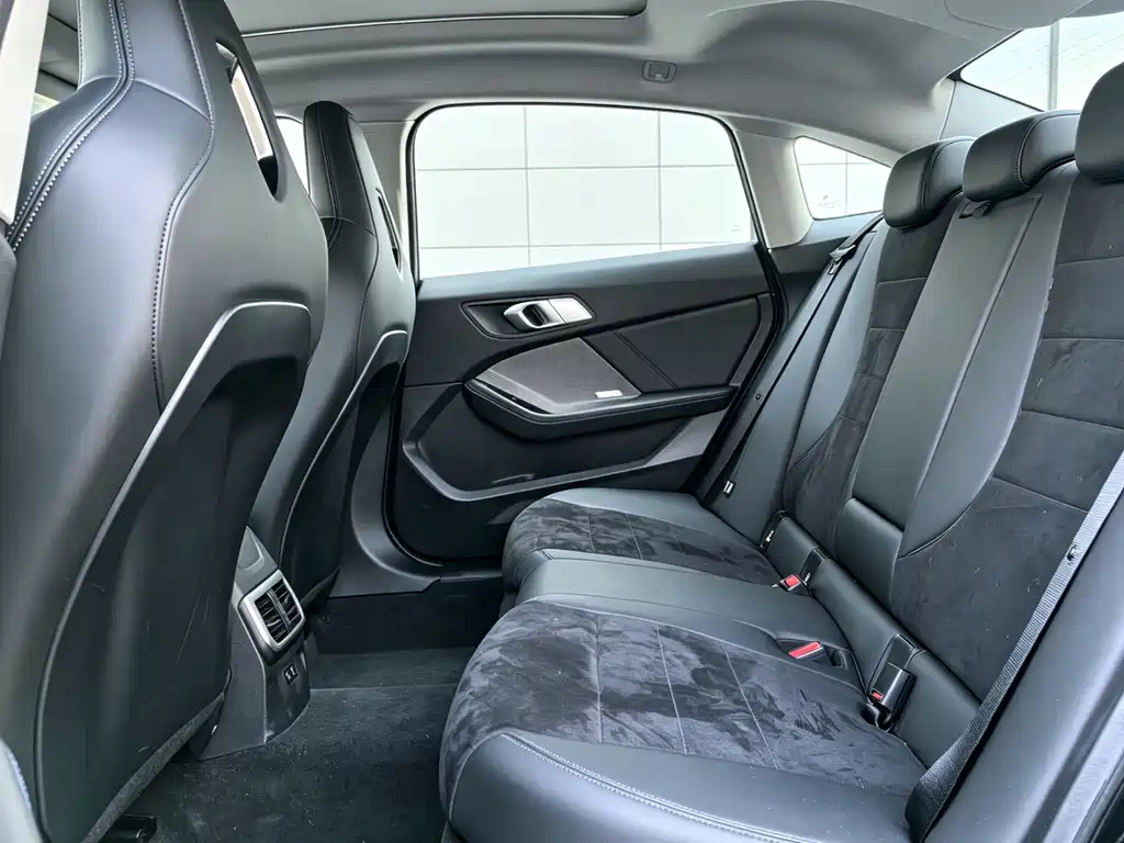 BMW 2 Series — фото 15