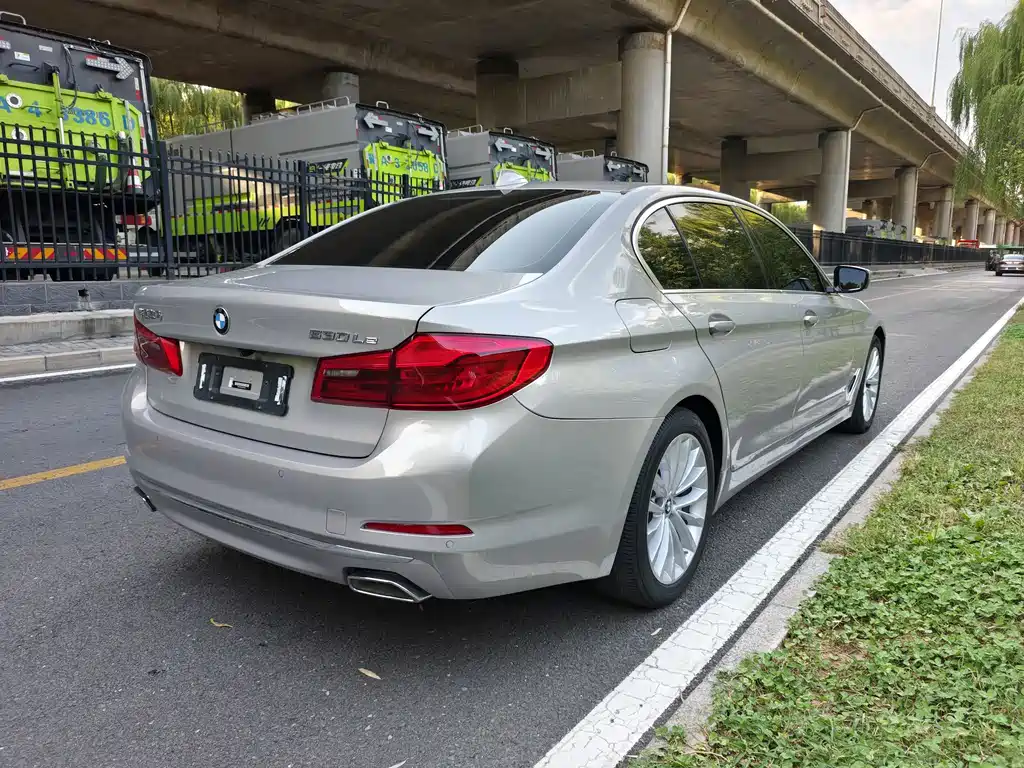 BMW 5 Series New Energy — фото 10