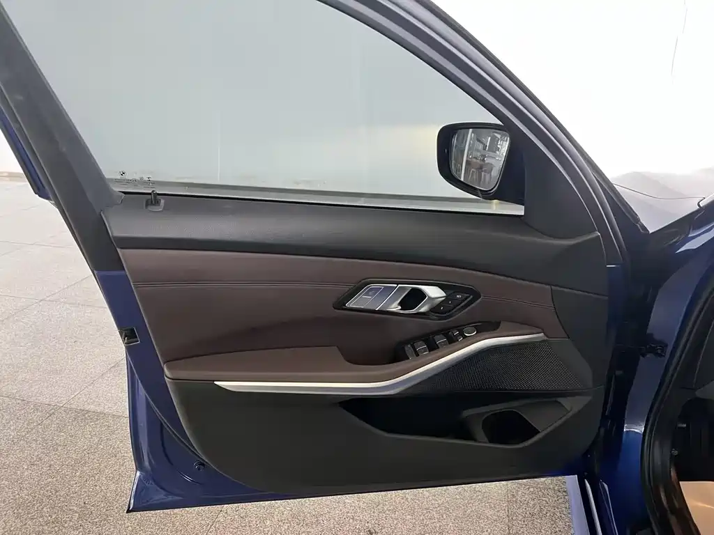 BMW 3 Series — фото 10