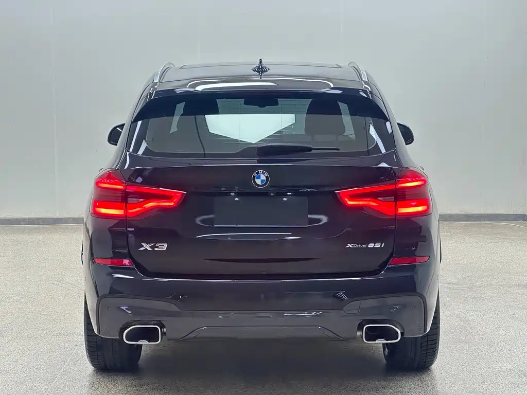 BMW X3 — фото 8
