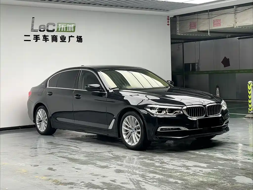 BMW 5 Series New Energy — фото 3
