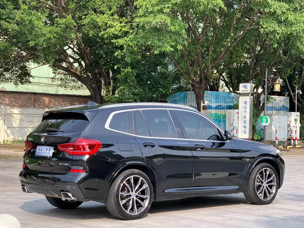 BMW X3 — фото 19