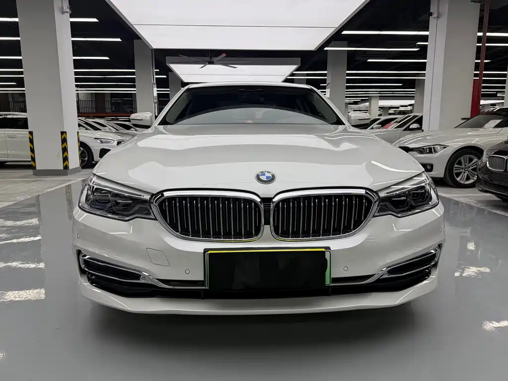 BMW 5 Series New Energy — фото 2