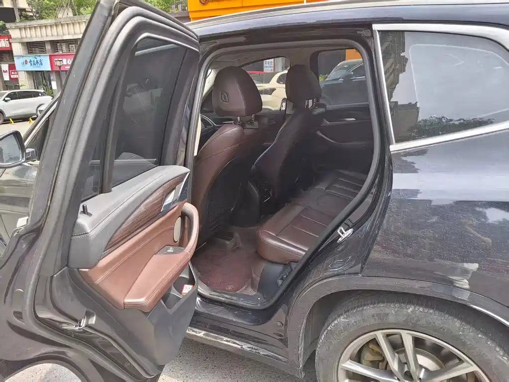 BMW X3 — фото 6