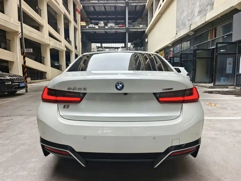 BMW i3 — фото 17