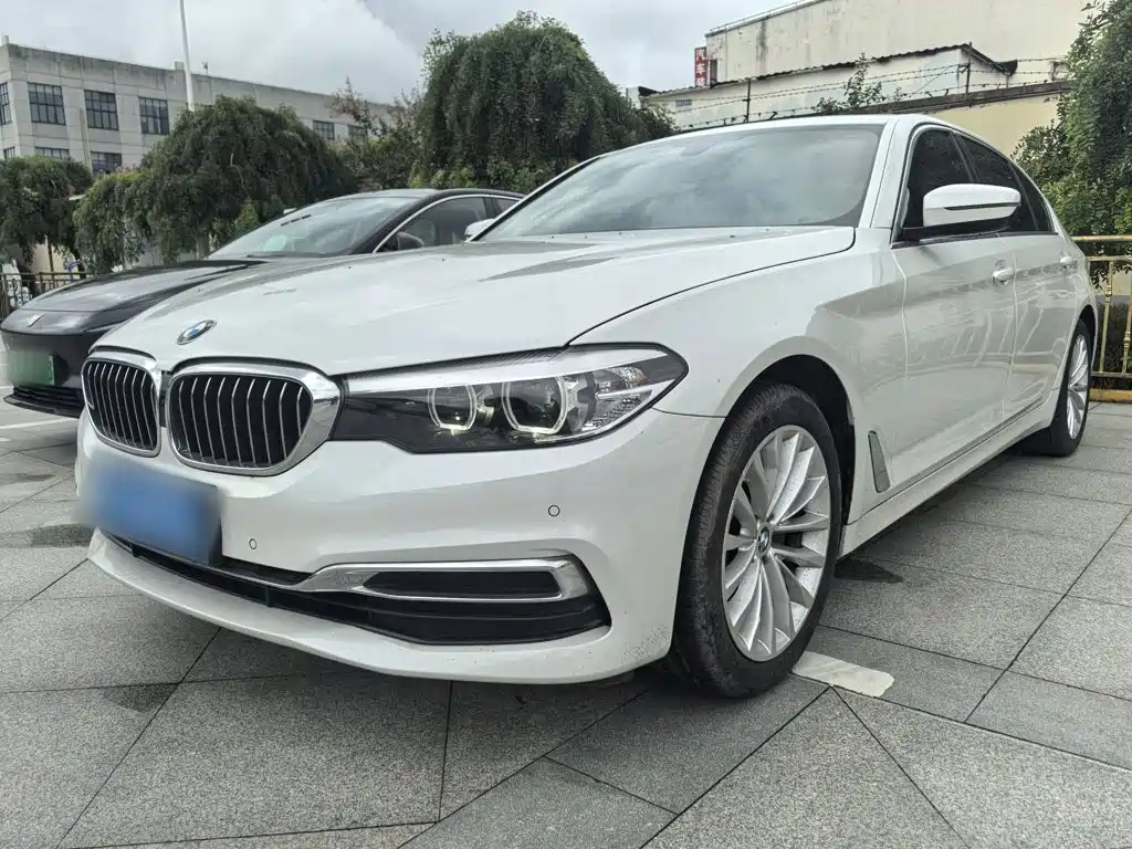 BMW 5 Series — фото 2