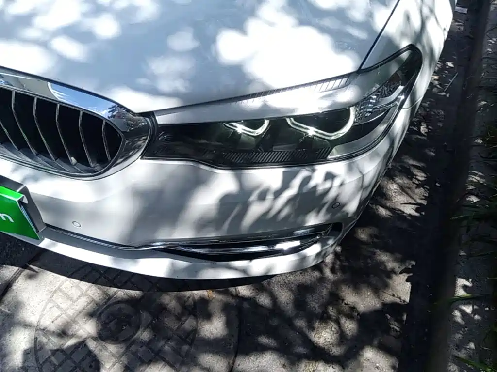 BMW 5 Series — фото 19