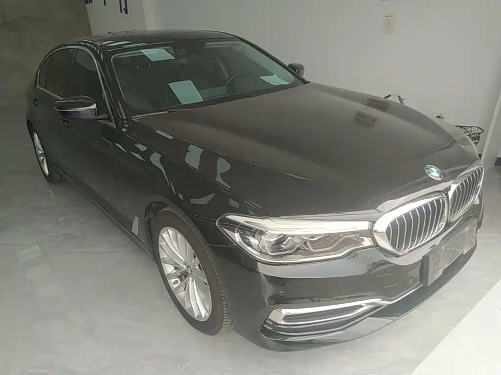 BMW 5 Series — фото 22