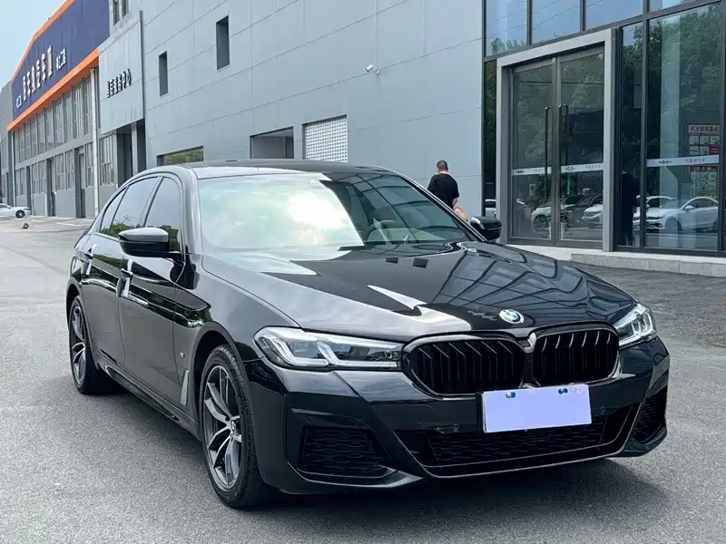 BMW 5 Series — фото 3