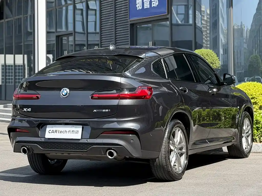 BMW X4 — фото 3