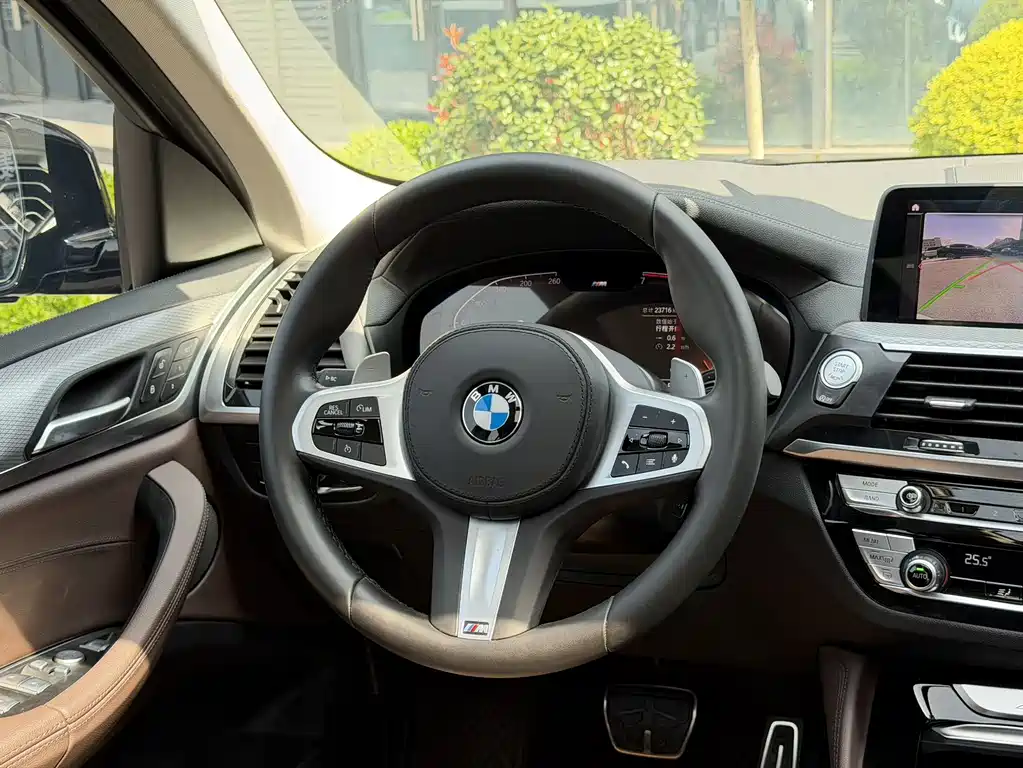 BMW X4 — фото 10