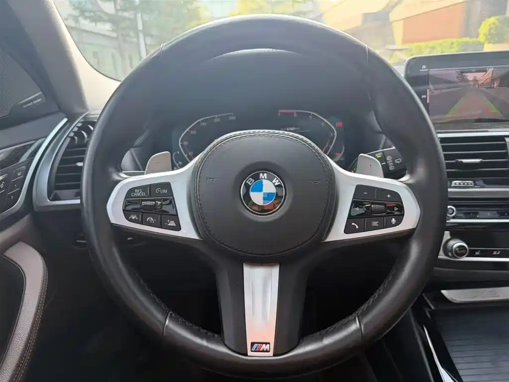 BMW X3 — фото 13