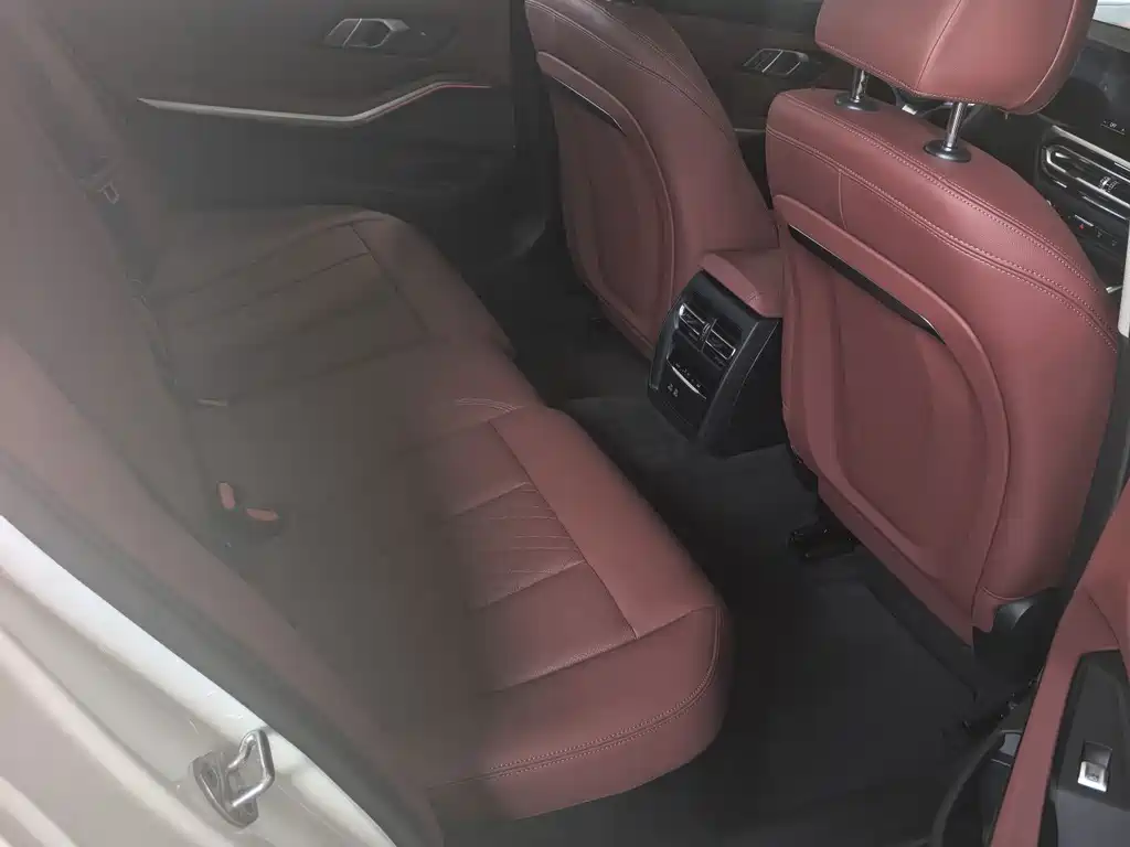 BMW 3 Series — фото 10