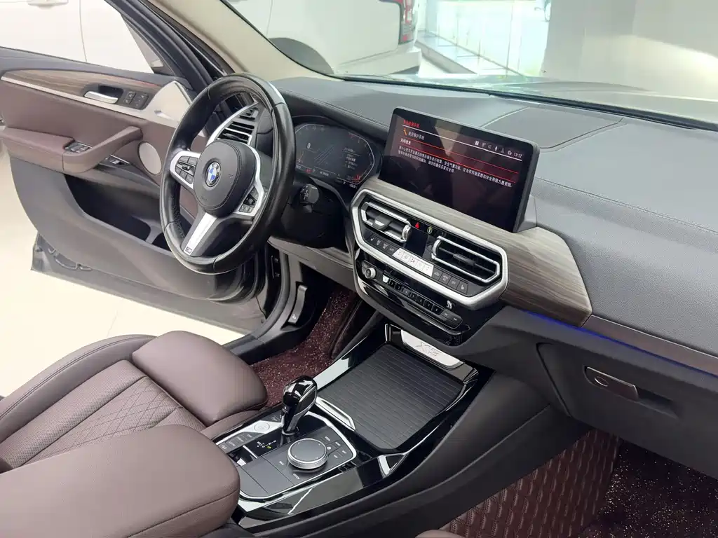 BMW X3 — фото 19