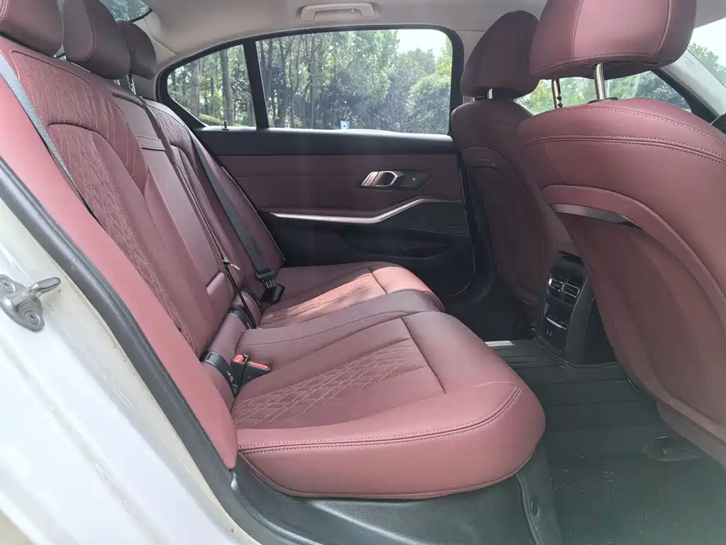 BMW 3 Series — фото 10