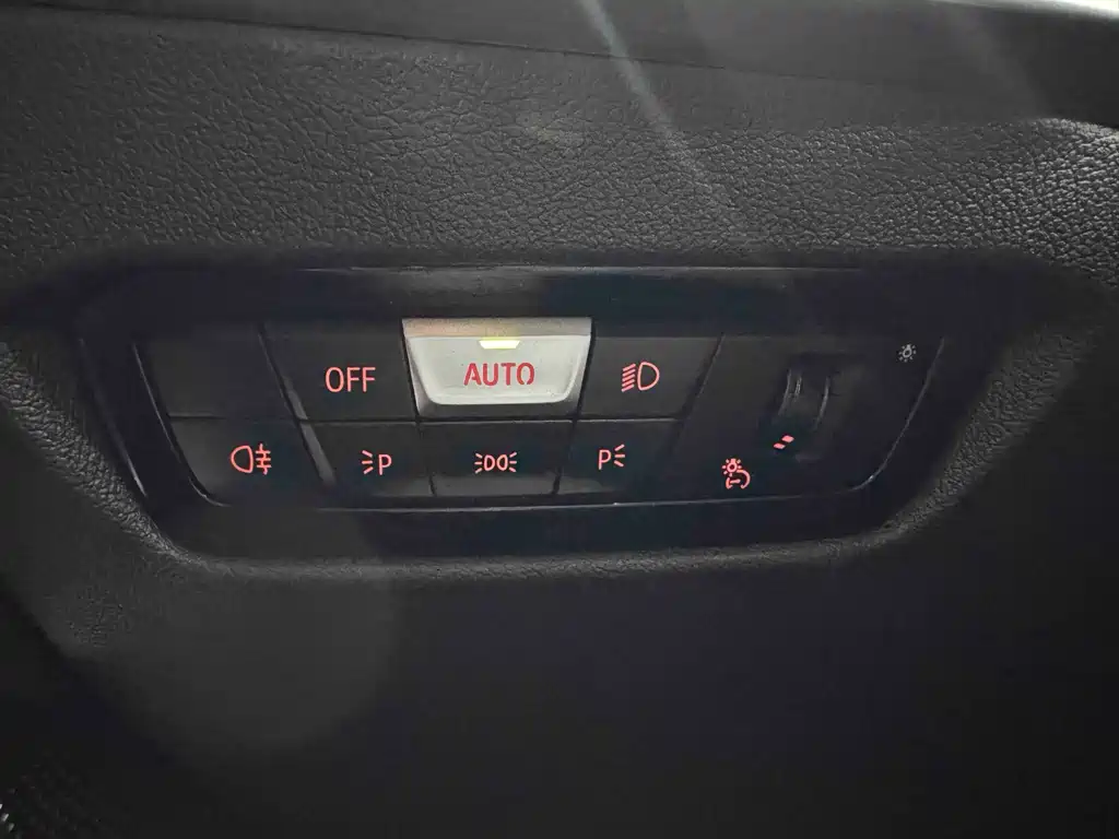BMW 3 Series — фото 11
