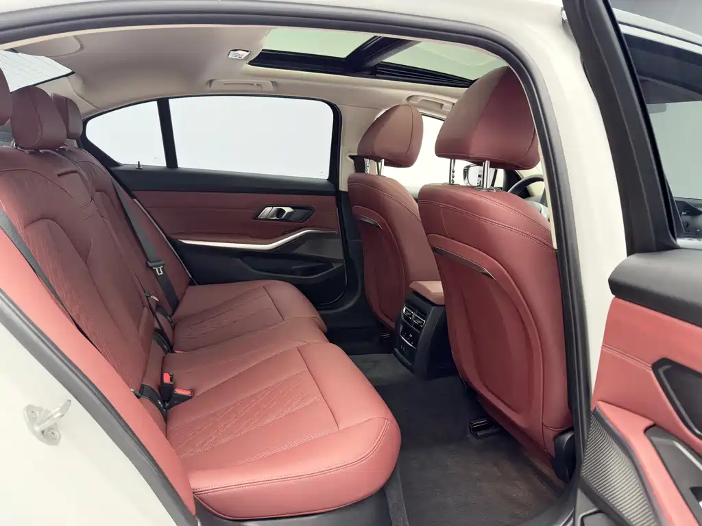 BMW 3 Series — фото 16
