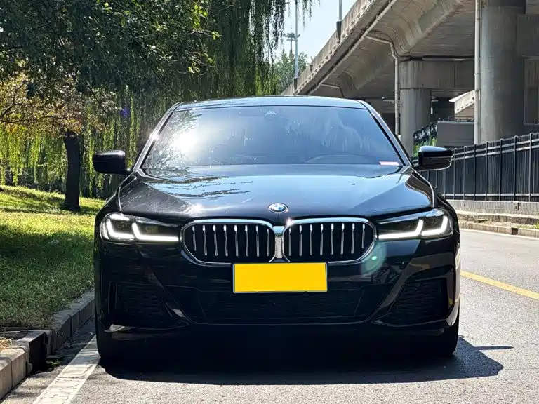 BMW 5 Series — фото 2