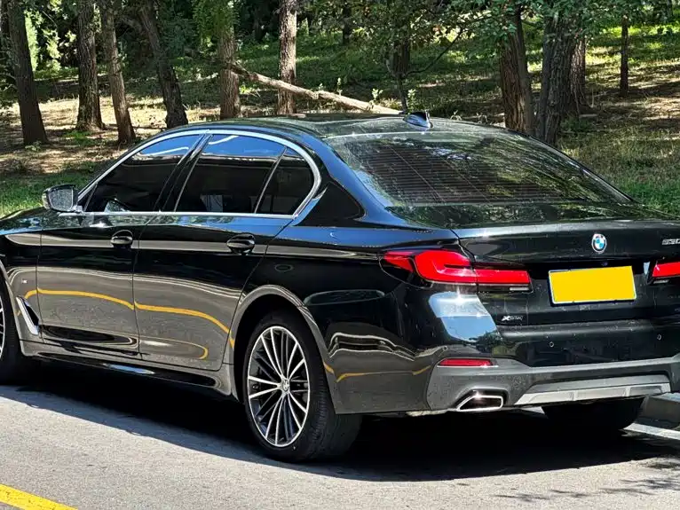 BMW 5 Series — фото 3
