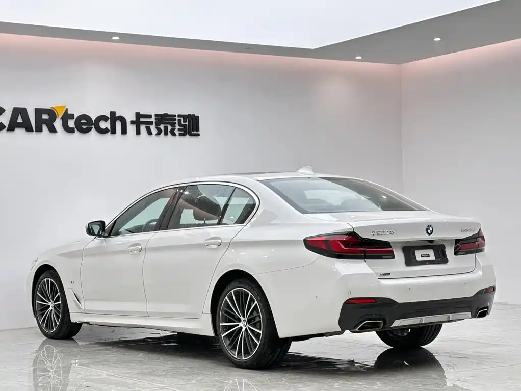 BMW 5 Series — фото 3
