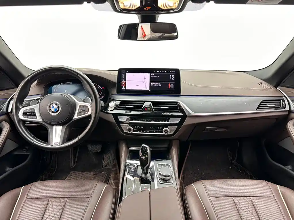BMW 5 Series — фото 10