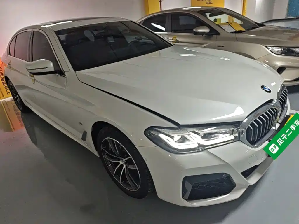 BMW 5 Series — фото 4