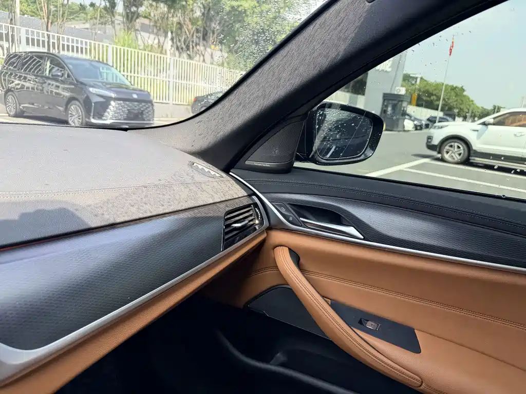 BMW 5 Series (Import) — фото 10