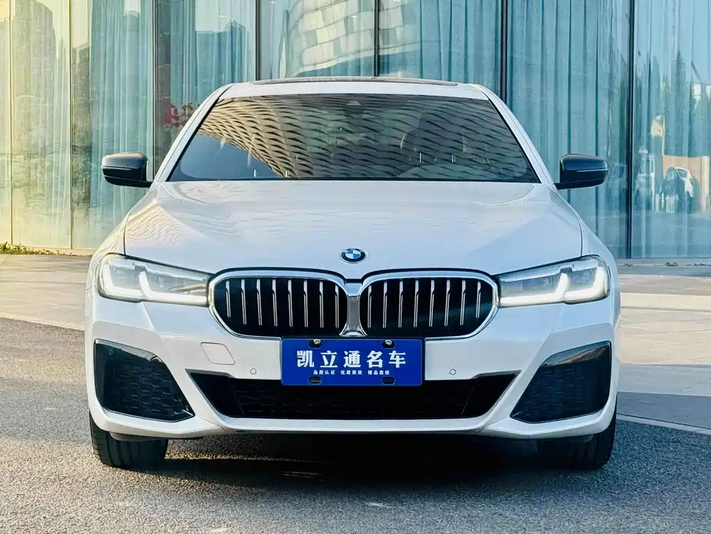 BMW 5 Series — фото 2