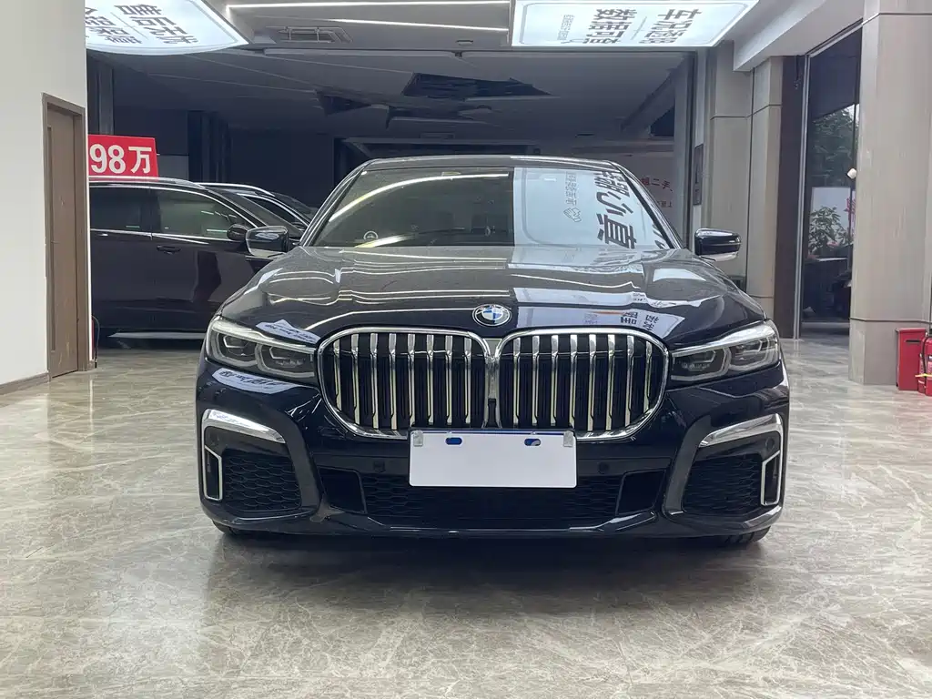 BMW 7 Series — фото 2