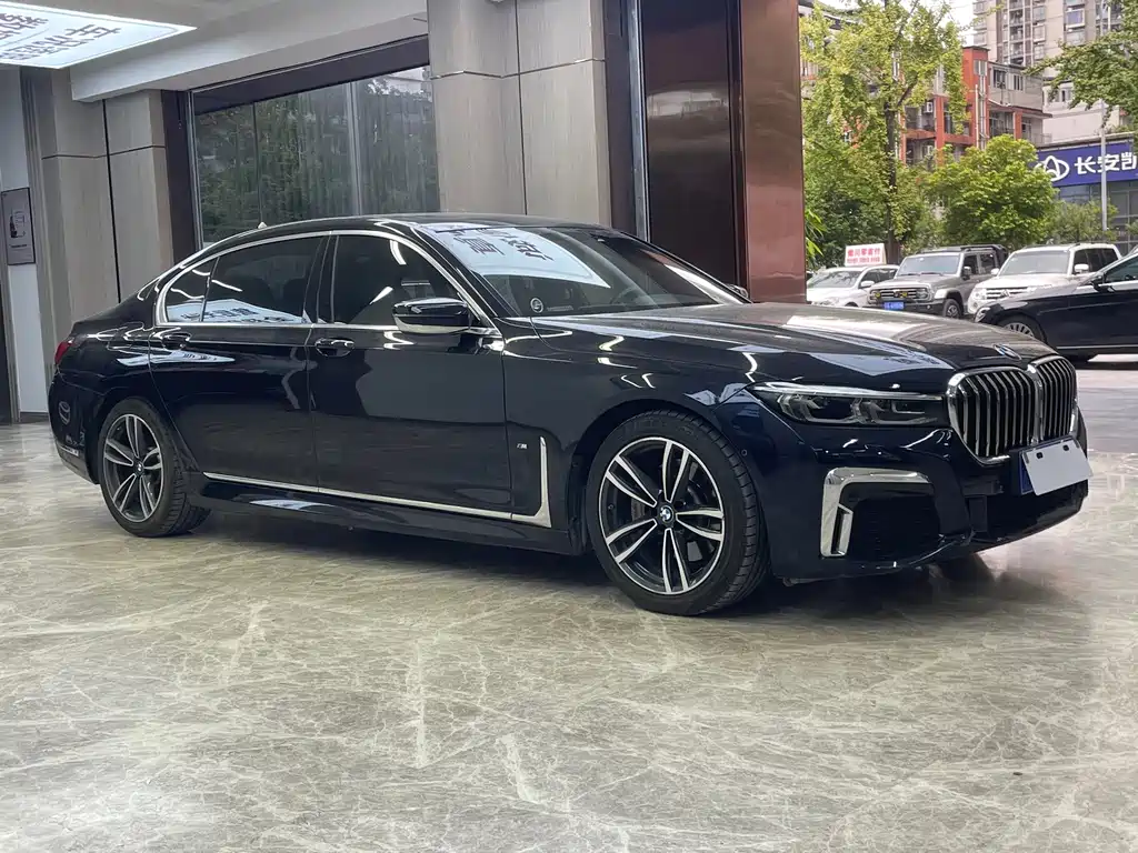 BMW 7 Series — фото 3