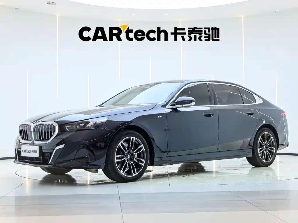 BMW 5 Series — фото 2
