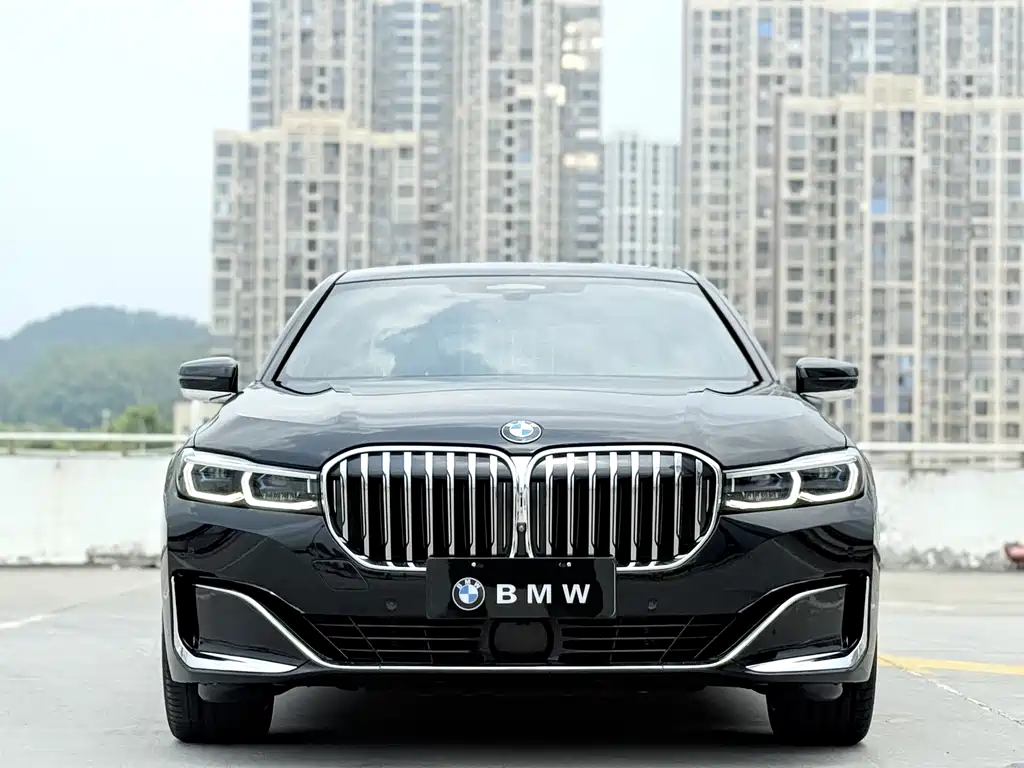 BMW 7 Series — фото 3