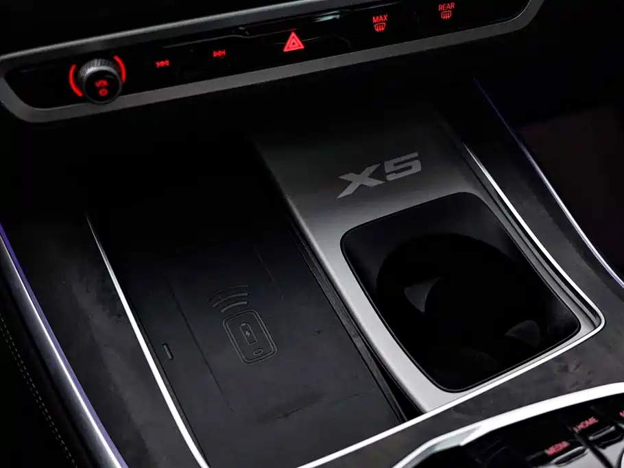 BMW X5 — фото 23