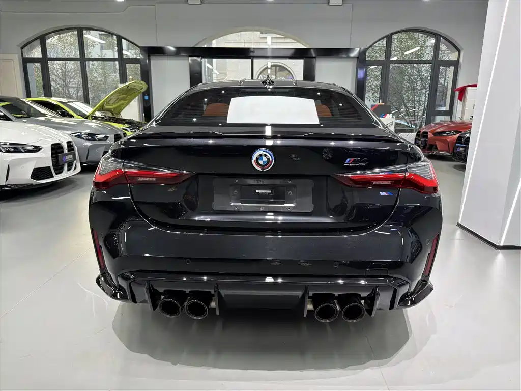 BMW M4 — фото 5