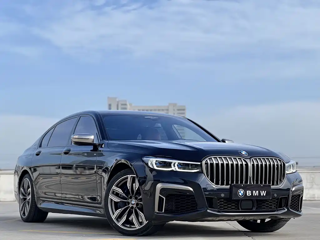 BMW 7 Series — фото 4