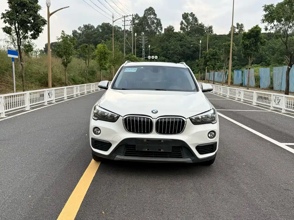 BMW X1 — фото 2