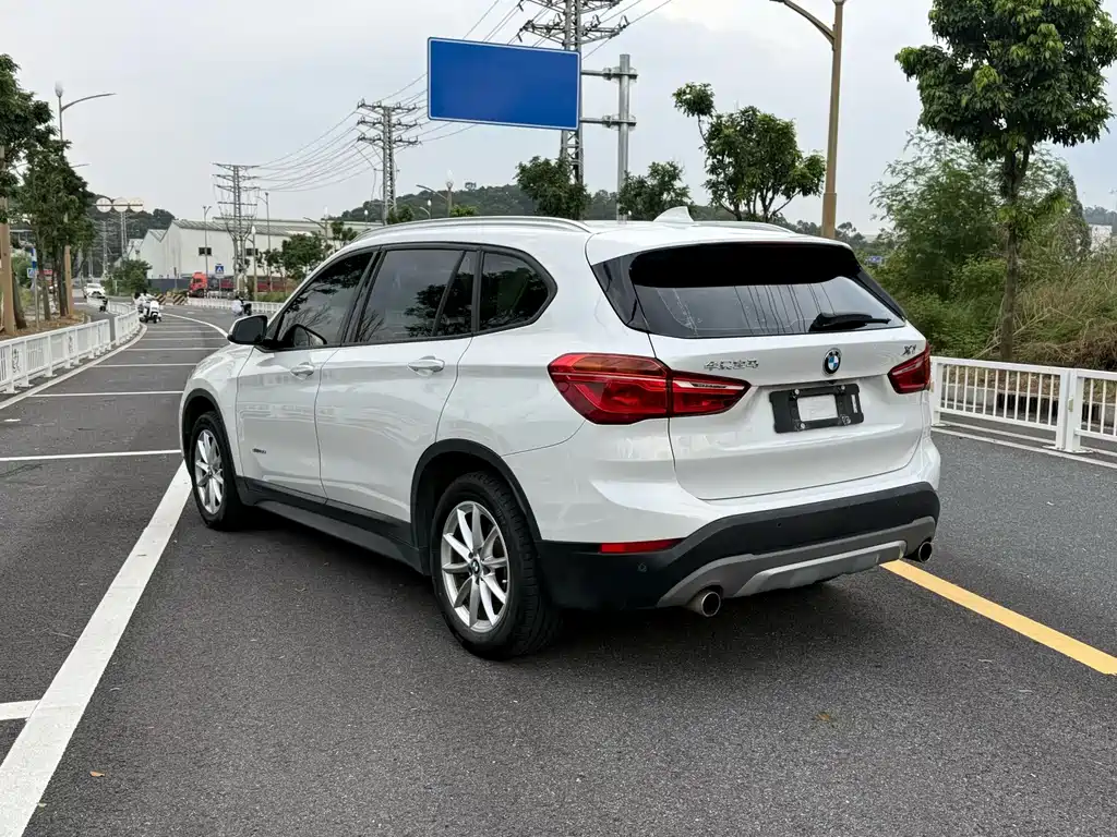 BMW X1 — фото 4