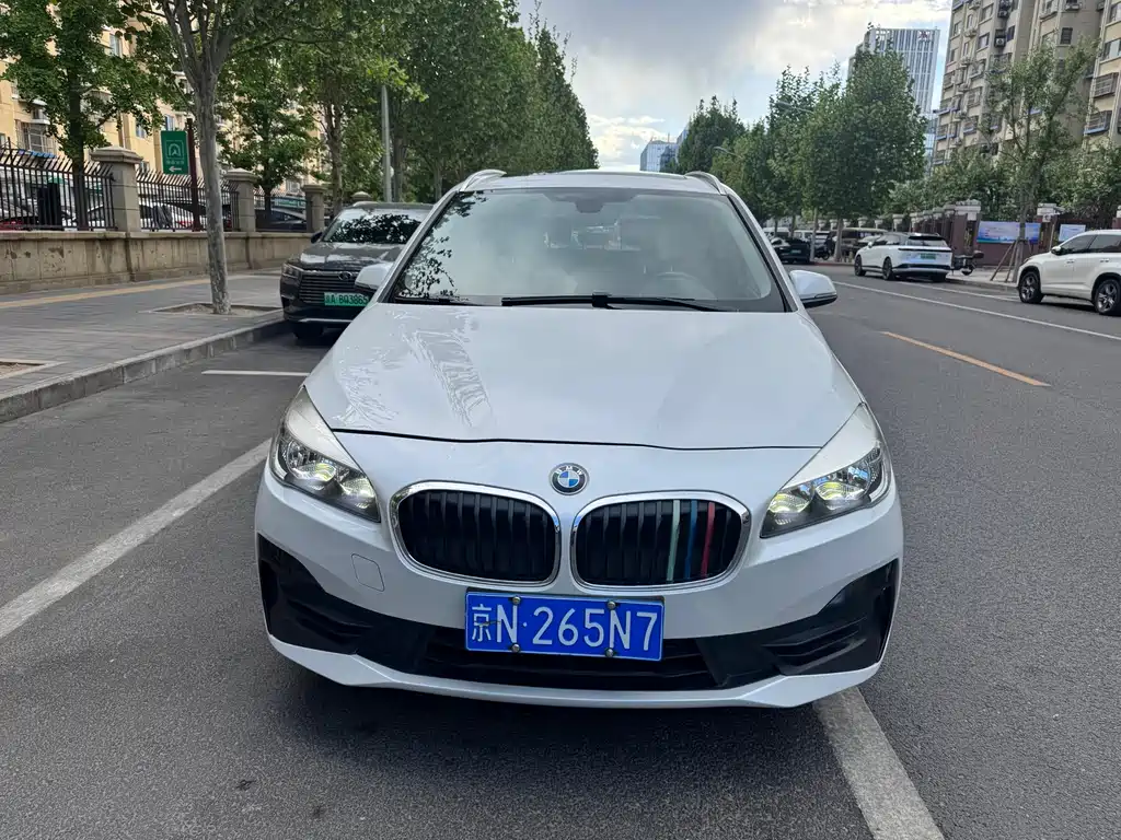 BMW 2 Series Gran Tourer — фото 2