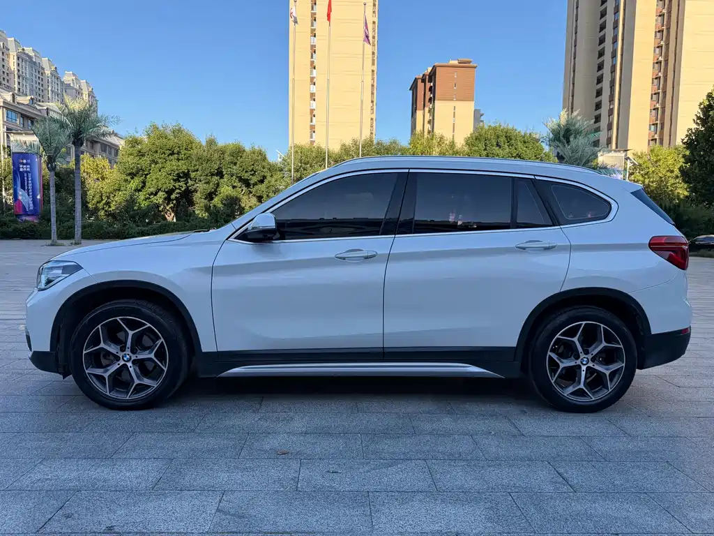 BMW X1 — фото 3