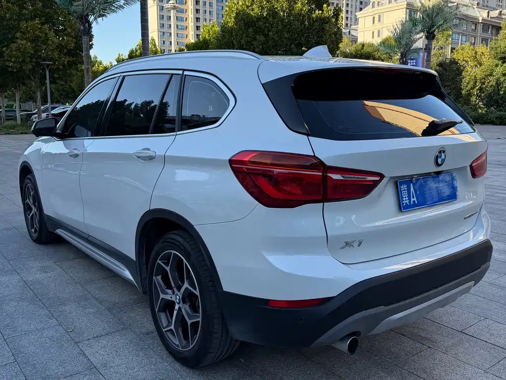 BMW X1 — фото 4