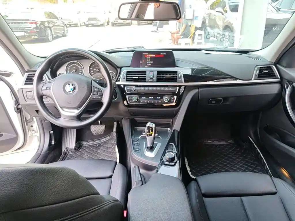 BMW 3 Series — фото 10